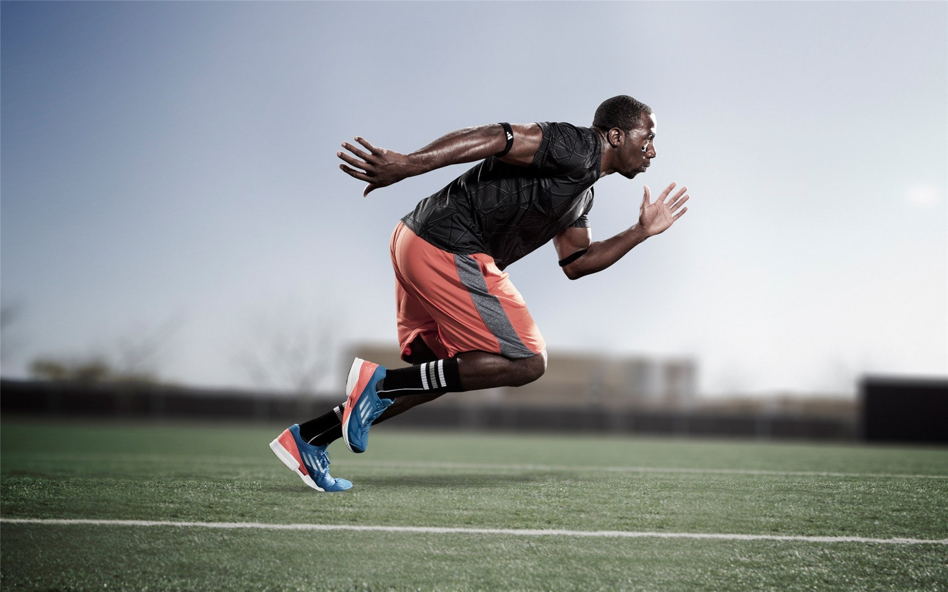 《堡垒之夜》“未来光影”系列赛,创意无限,燃爆全场!